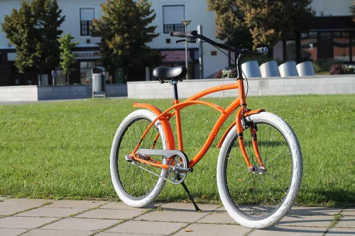 Egyedi-Ferfi-Cruiser-Kerekpar-1sp-/-3sp-Narancs