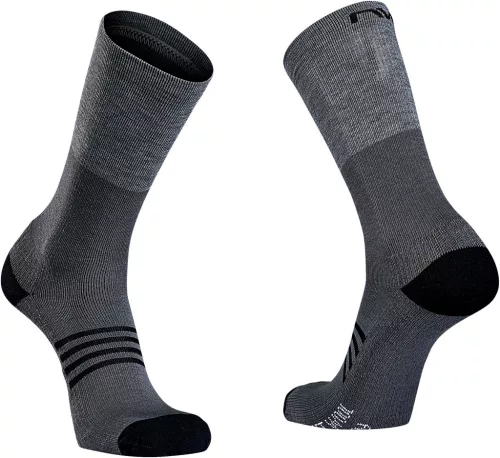 Zokni-NORTHWAVE-teli-EXTREME-PRO-HIGH-XS-32-35-fekete