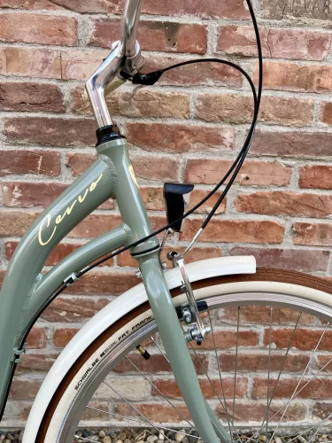 Cervo Salerno ALU Premium női városi kerékpár 28" méretben - 6 sebességes láncváltós - Pisztácia-csontfehér