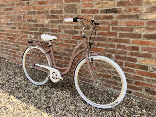 Cervo Salerno ALU Premium női városi kerékpár 28" méretben - 6 sebességes láncváltós - Matt púder