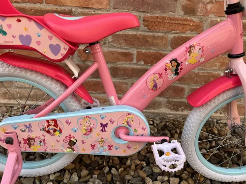 Disney-Minnie-eger-kislany-bicikli-16-meretben-felszerelt