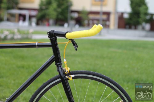 Egyedi-Csepel-Royal-Fekete-Citrom-Idofutam-kormany