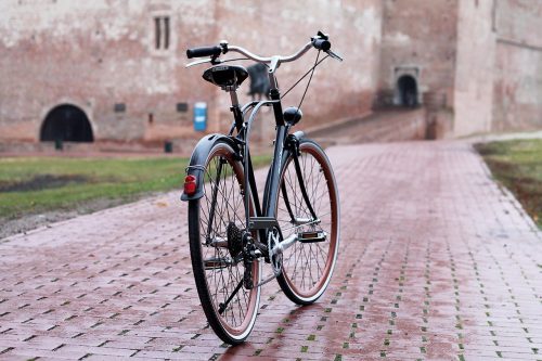 Egyedi-Monsieur-Ferfi-Kerekpar-7sp-Fekete