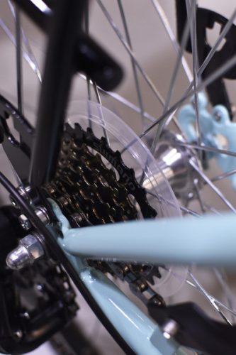 Neuzer Lido női elektromos kerékpár - 17"-os vázzal - celeste/fekete