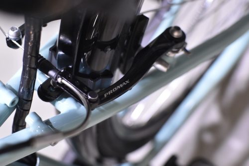 Neuzer Lido női elektromos kerékpár - 17"-os vázzal - celeste/fekete