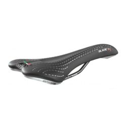 Nyereg mg országúti mg-1800 blade rs fekete