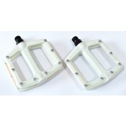 Pedal-BLP-kompozit-9-16-MTB-szegecs-feher-platform