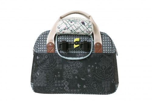 Basil-egy-oldalas-taska-Boheme-Carry-All-Hook-ON-fekete-szinben