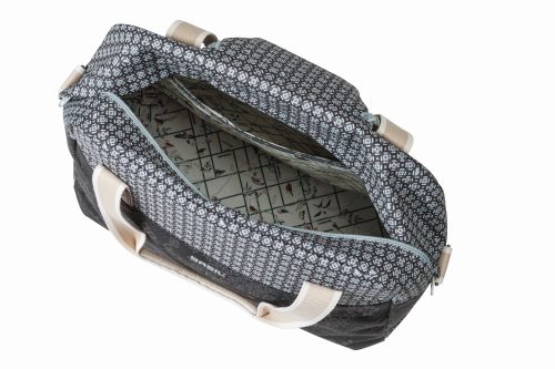 Basil-egy-oldalas-taska-Boheme-Carry-All-Hook-ON-fekete-szinben