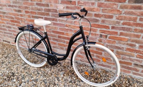 Toldi női városi kerékpár - 1 sebességes kontrás - 28" - Fekete színben