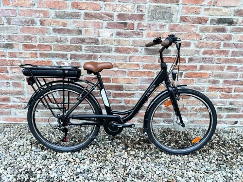 Neuzer Genova 26" Női elektromos kerékpár - E-City MXUS - matt fekete/fehér - 17"-os vázzal
