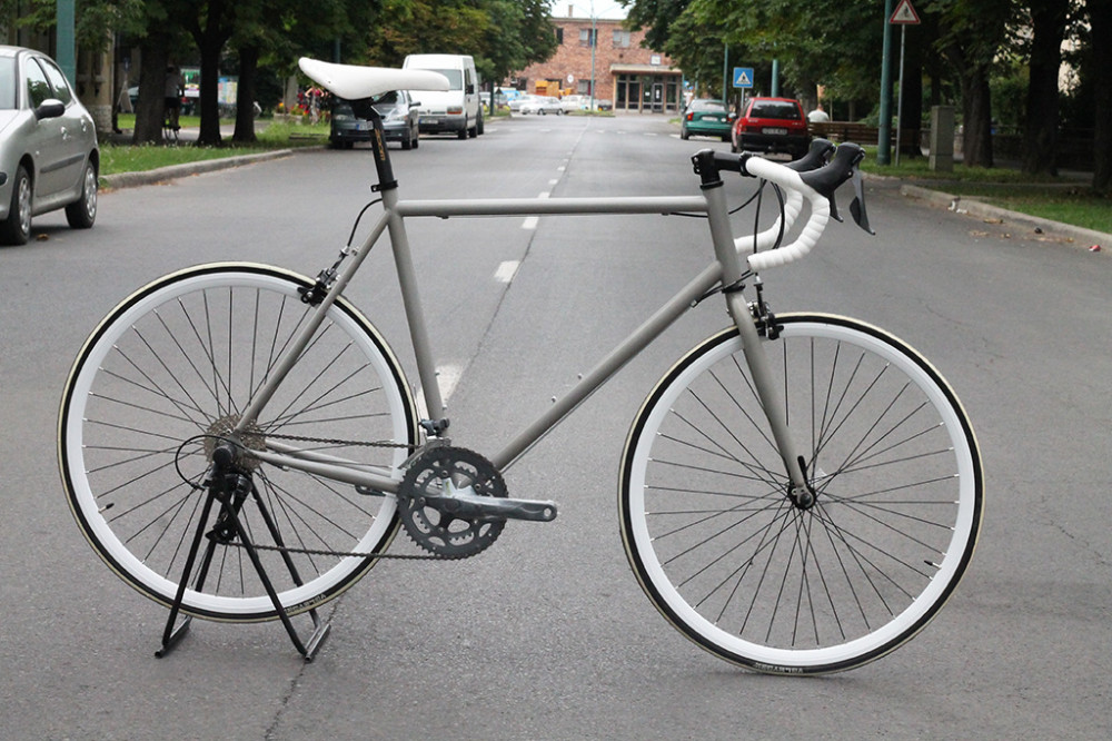 Csepel Torpedo vázra épített egyedi országúti kerékpár - Shimano Claris szettel