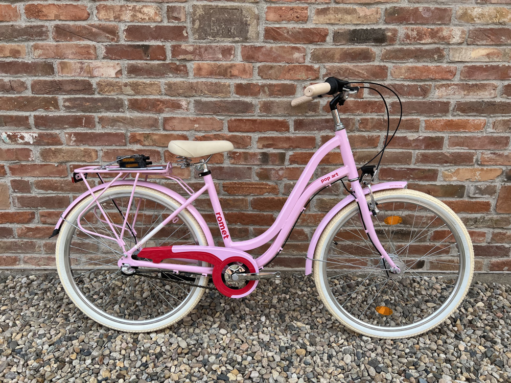 Romet Pop Art 26" női városi kerékpár - 17"-os vázzal - rózsaszín